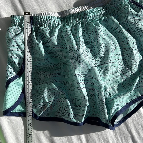 Under Armour Shorts with Lining - teal & navy - Picture 6 of 7